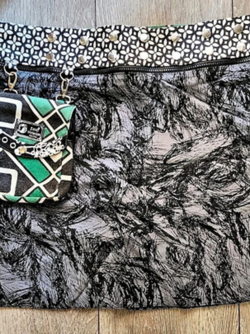 Zand Amsterdam Printed Reversable OS Mini Skirt with Pouch in Black & Green